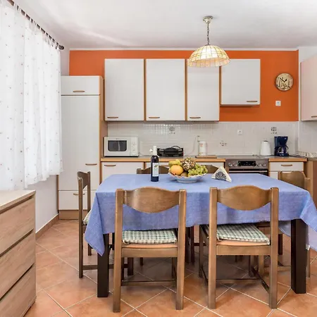 Stunning Apartment In Starigrad With Wifi
