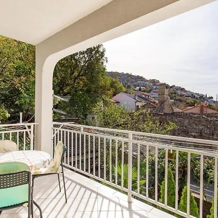 Apartment Stunning Apartment In Starigrad With Wifi Starigrad (Kvarner)