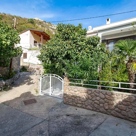 Apartment Stunning Apartment In Starigrad With Wifi